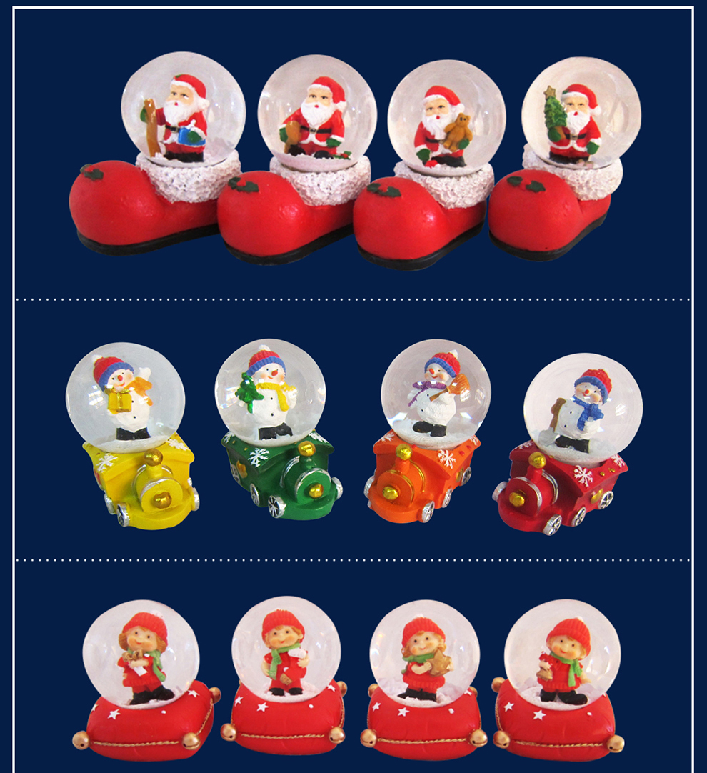 High Quality Resin Customized Snow Globe Handmade Water Snow Globe Car