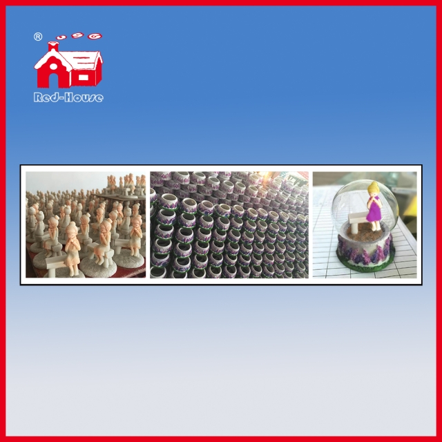 Custom Made Polyresin Souvenir Snow Globe with Santa Claus Painting Resin Base with LED Lights
